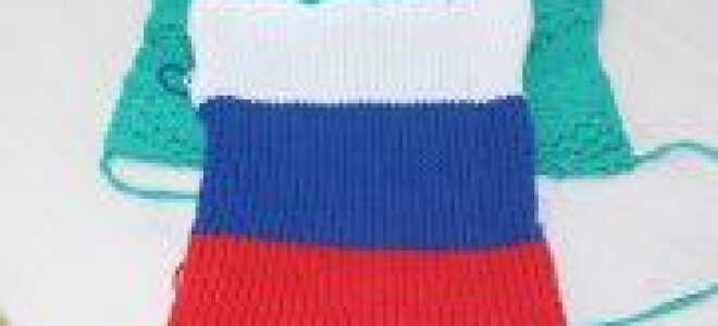 День России: вяжем свитер в цветах государственного флага