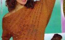 Асимметричный пуловер спицами со спущенными плечами